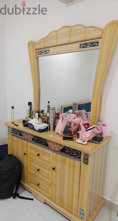 Dressing table