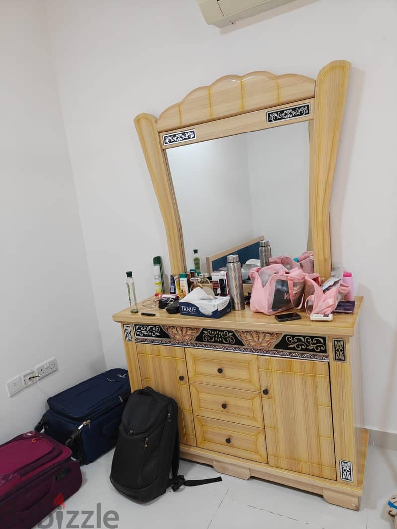 Dressing table 1