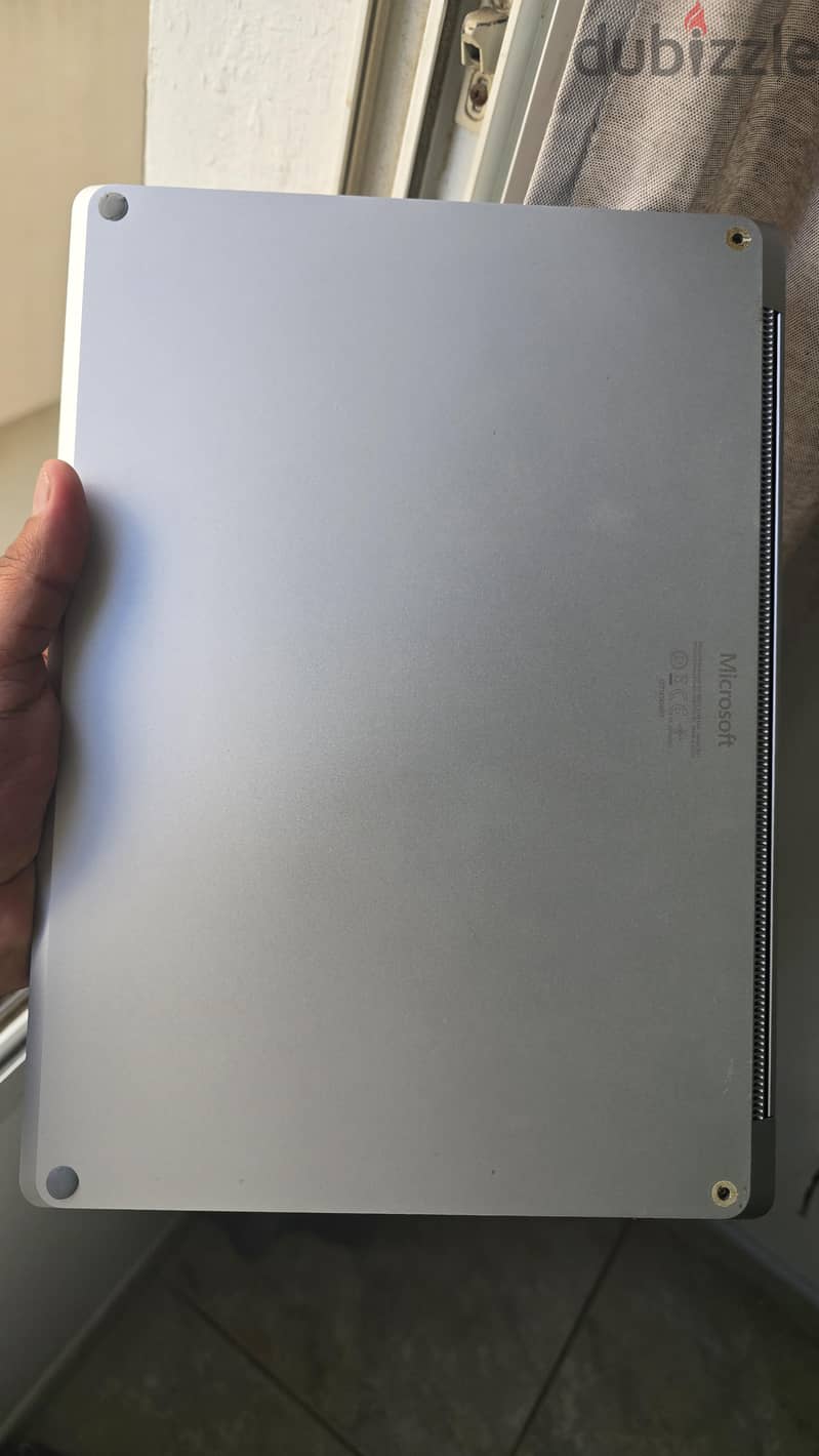 Microsoft Surface Laptop 13 inch 2