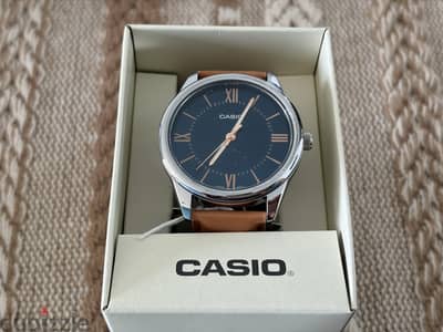 Casio Men Leather Analog Watch