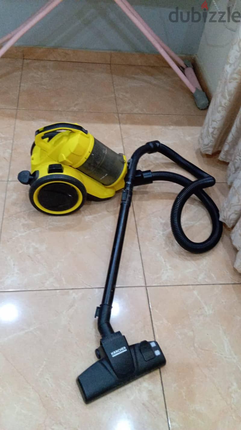 Vacuum cleaner 1