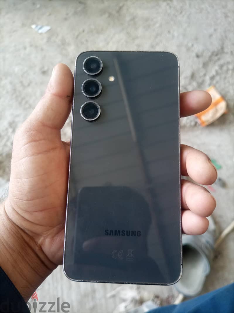 Samsung S24 2