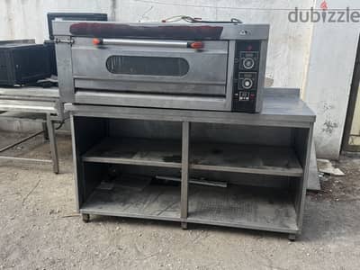 Pizza oven