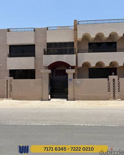 Villa for rent in Madinat Sultan Quaboos - فيلا للأجار في مدينة سلطان قابوس