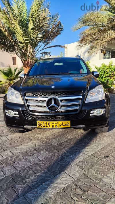 Mercedes-Benz 500/560 2009 Good