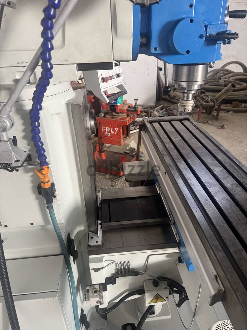 Milling machine 4