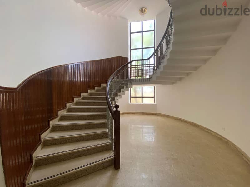 Villa 6BHK villa for rent in madinat Illam 7