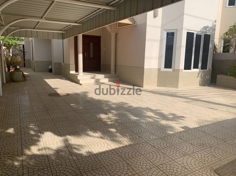 Villa for rent in almawaleh north SR-AS-1610 4