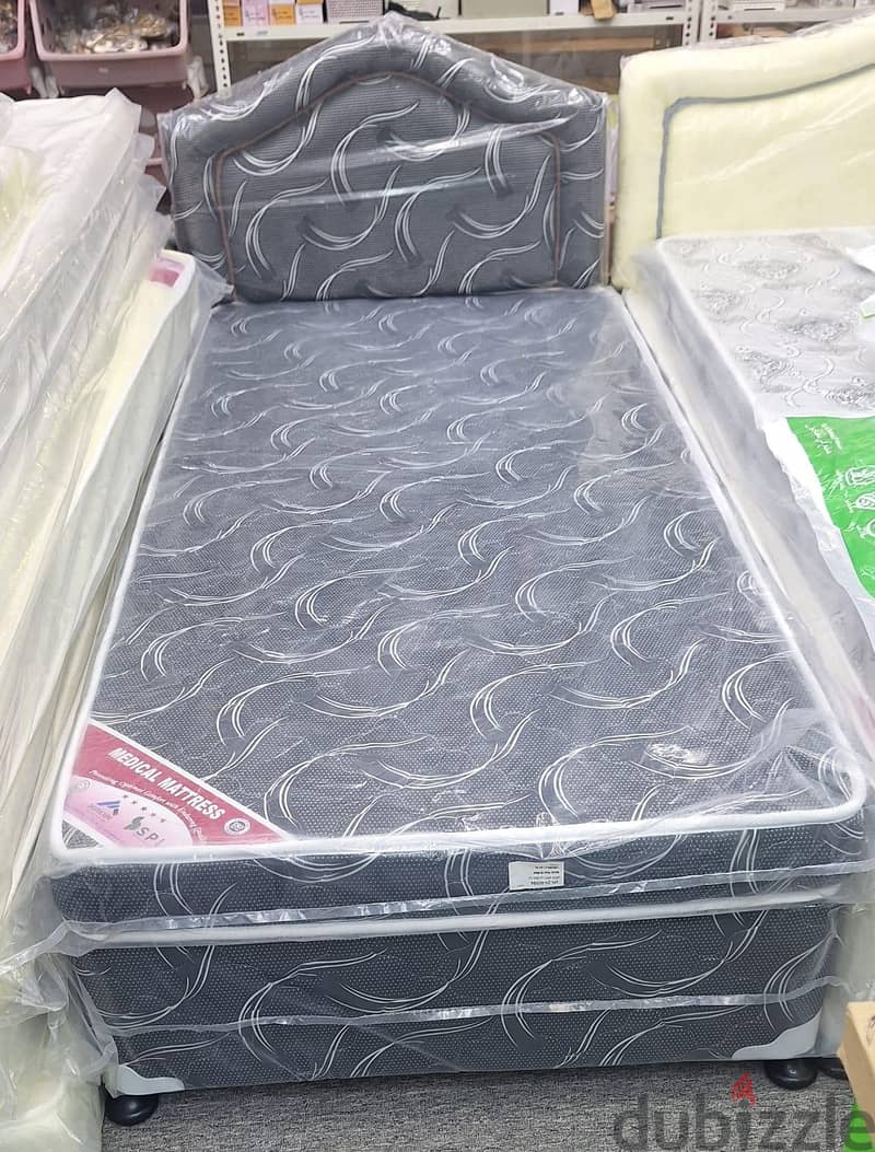 sale of Diwan bed all size available 3