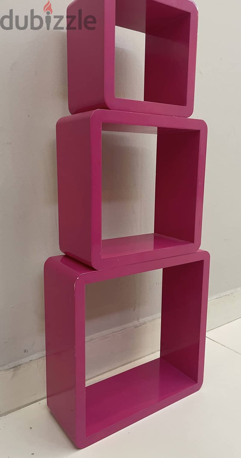Wooden Pink-Coated Display Shelves 4