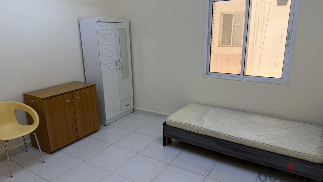 room for sharing  only ladies 2