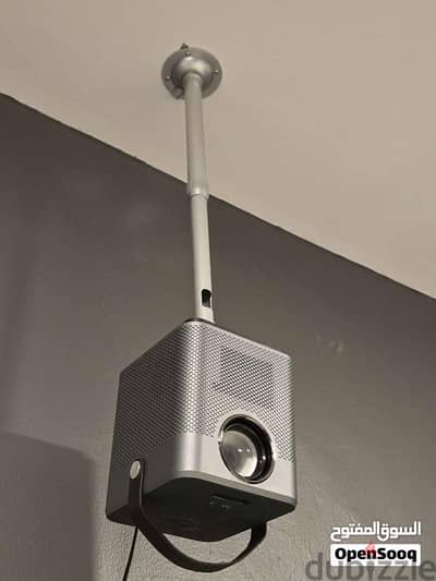 Projecter with Xiaomi box s and the projector stand