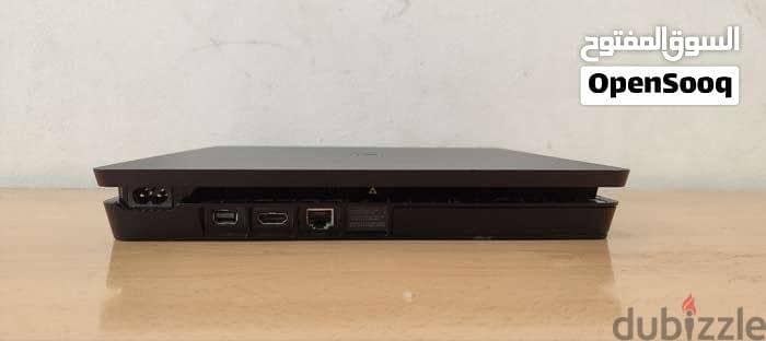 playstation 4 like new 65 Ryals only 4