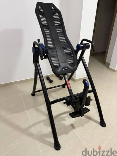 Inversion table /Spinal decompression table