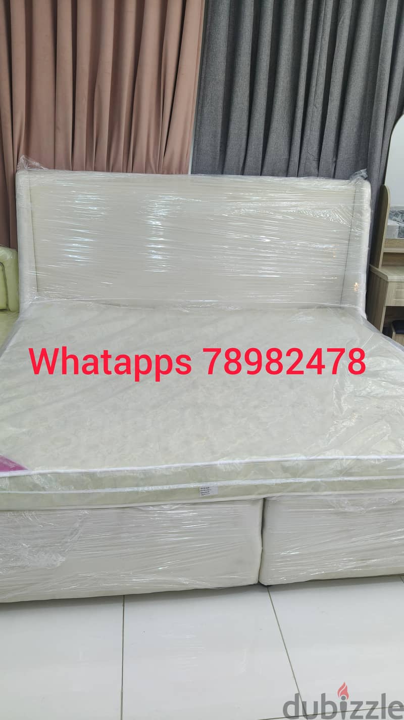 King size bed with mattress avaliable. 4
