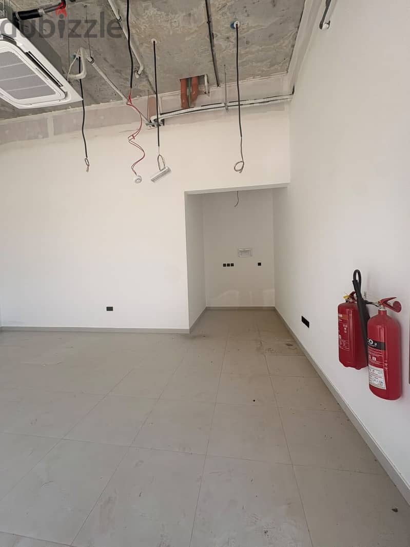 SHOP FOR RENT  BRAND NEW- AZAIBA !! 4