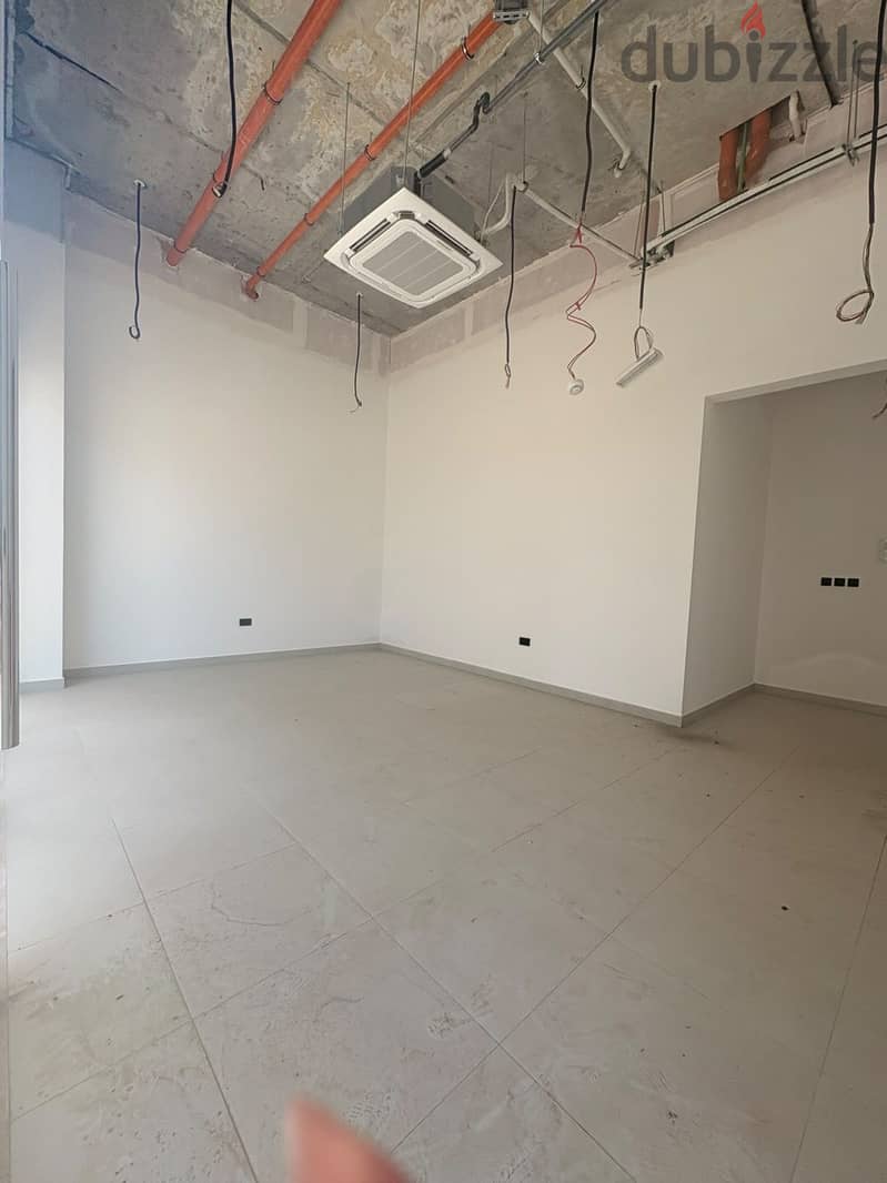 SHOP FOR RENT  BRAND NEW- AZAIBA !! 2