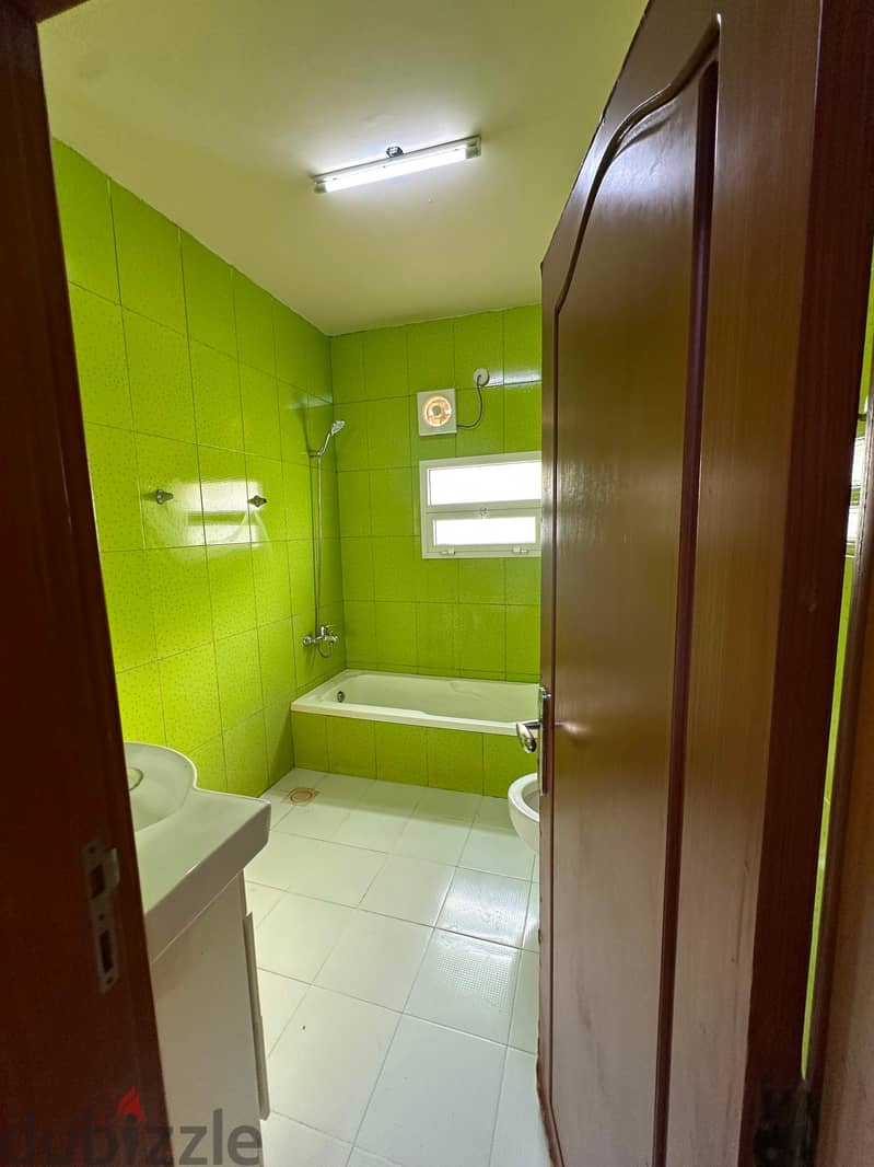 Flat for Rent in South Al Mawaleh SR- ND-1626 5