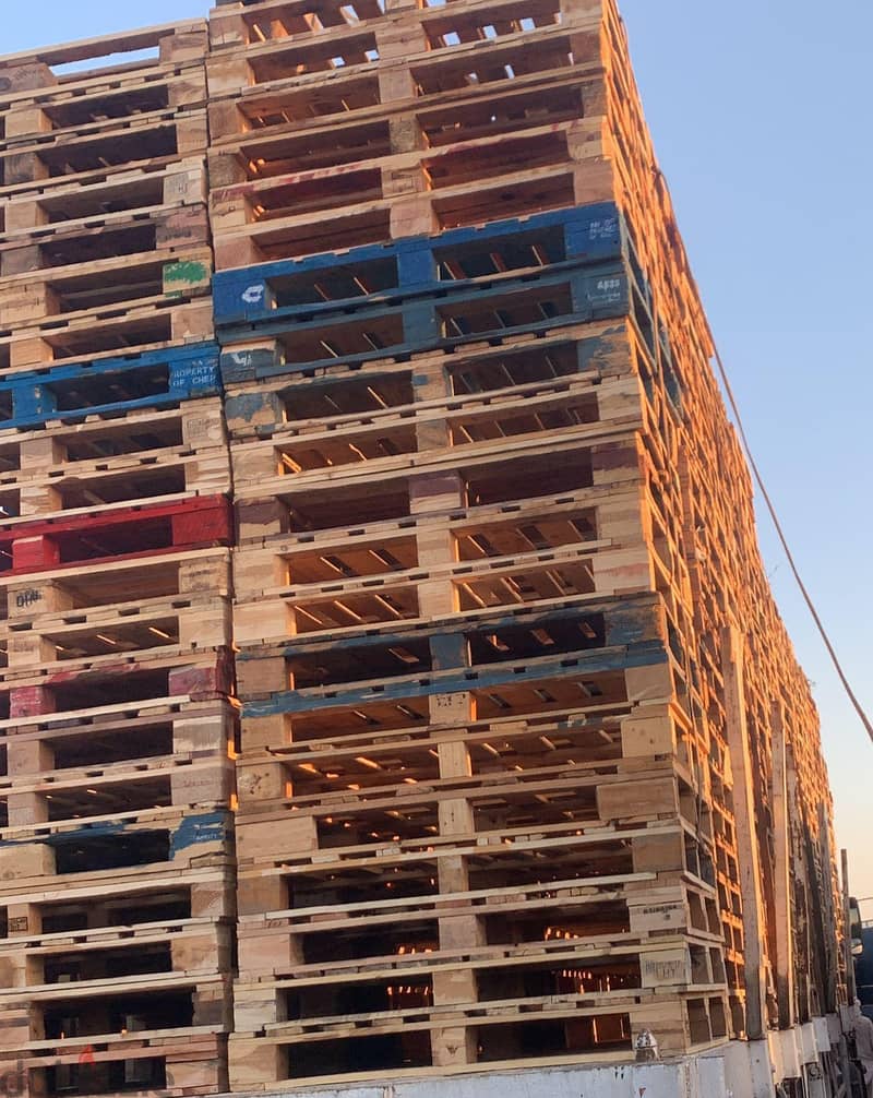 wood and plastic pallet available 5