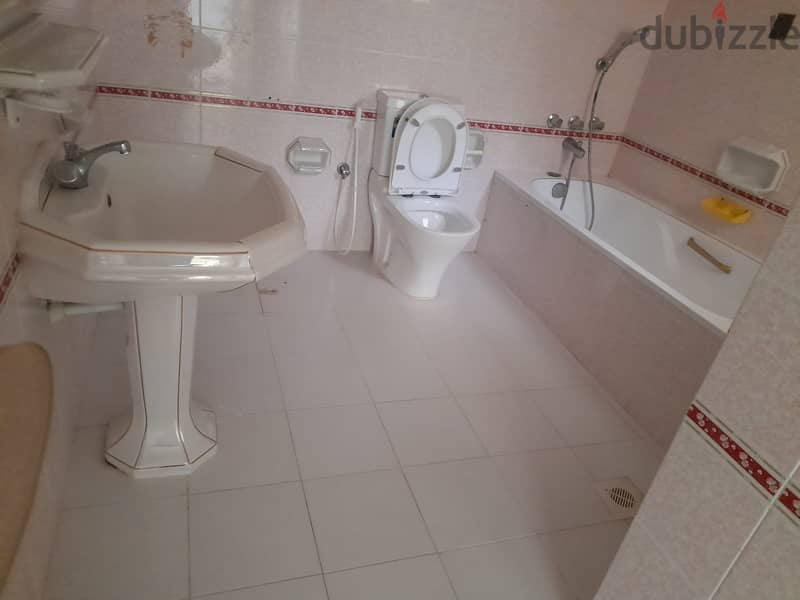 Flats for rent near NBO (CBD branch) Opposite to Lama Poly Clinic & Kyber Restaurant 1