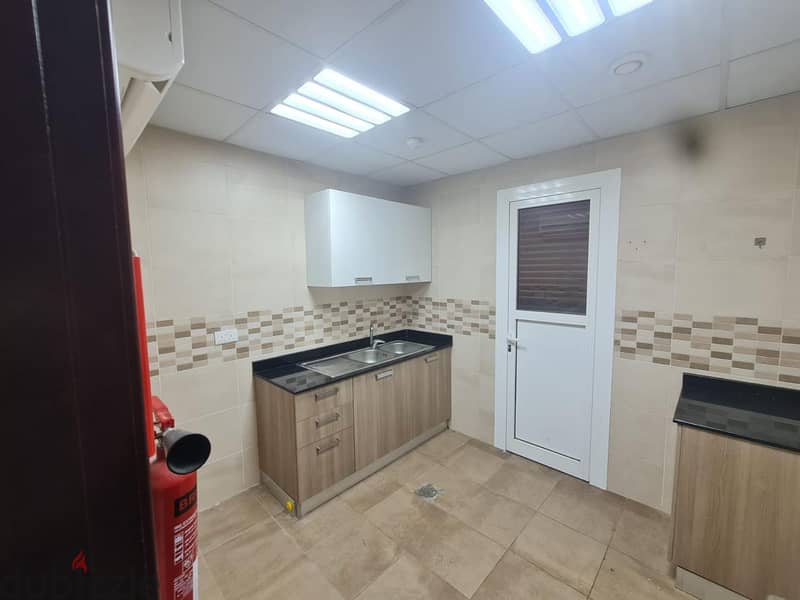 Apartement 2BHK For rent in Bausher Al Maha street 5