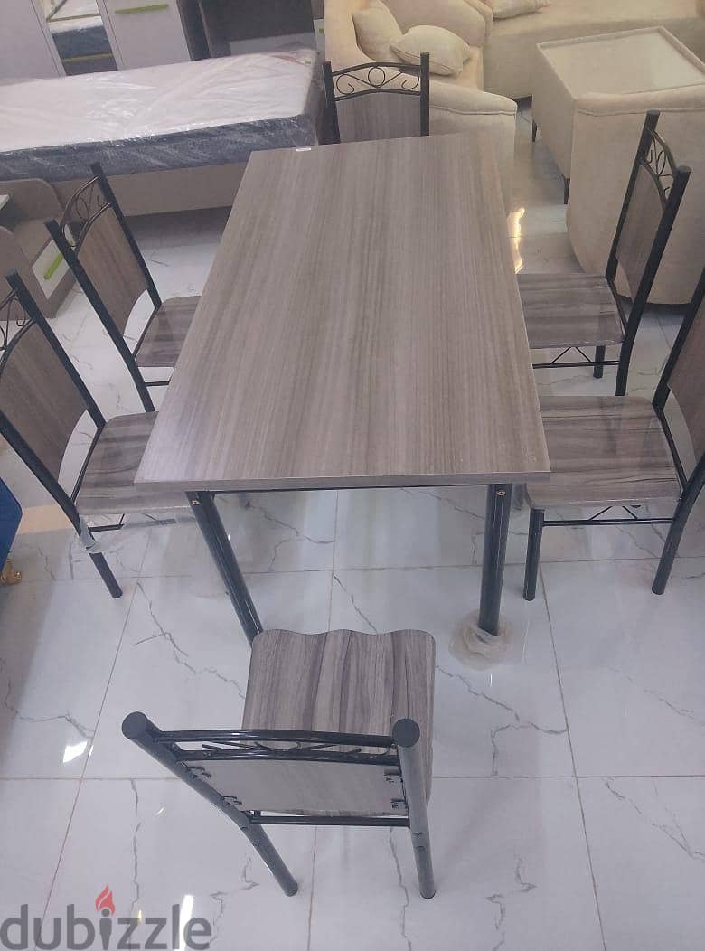 sale of dening table 5