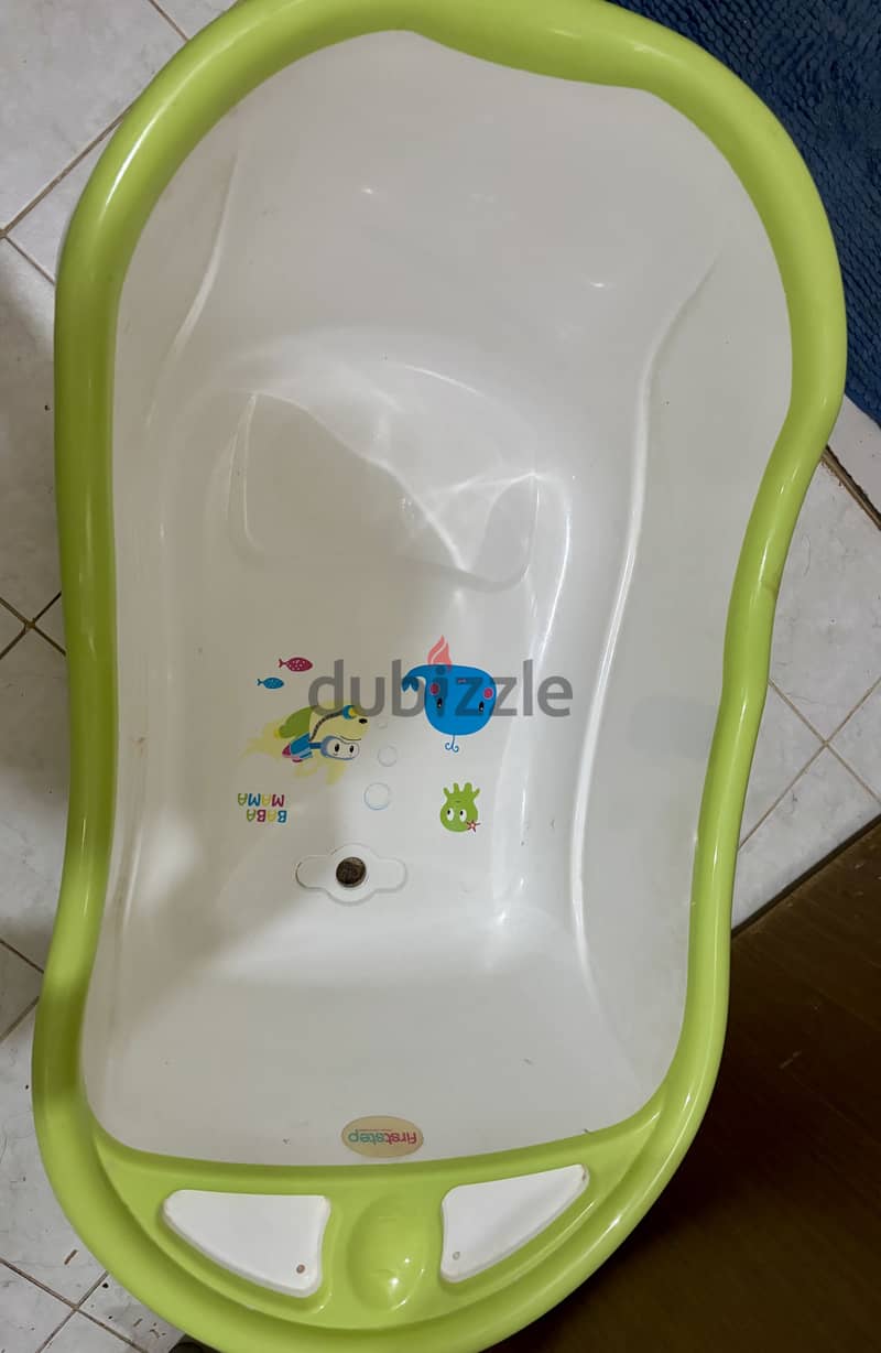 Kids nd Baby bath tubs 1