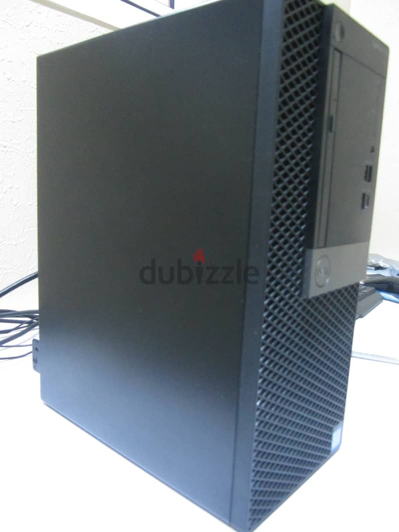 PC : Intel I7 9700 + GTX 1050 Ti + 16GB RAM 1