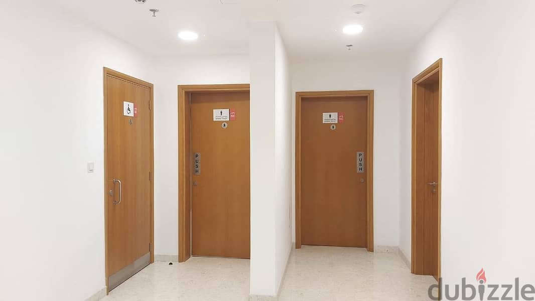 EXCLUSIVE OFFICE SPACE FOR RENT - MUSCAT HILLS! 1