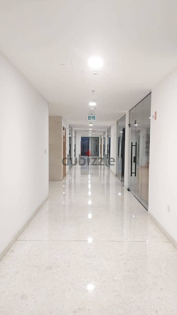 EXCLUSIVE OFFICE SPACE FOR RENT - MUSCAT HILLS! 4