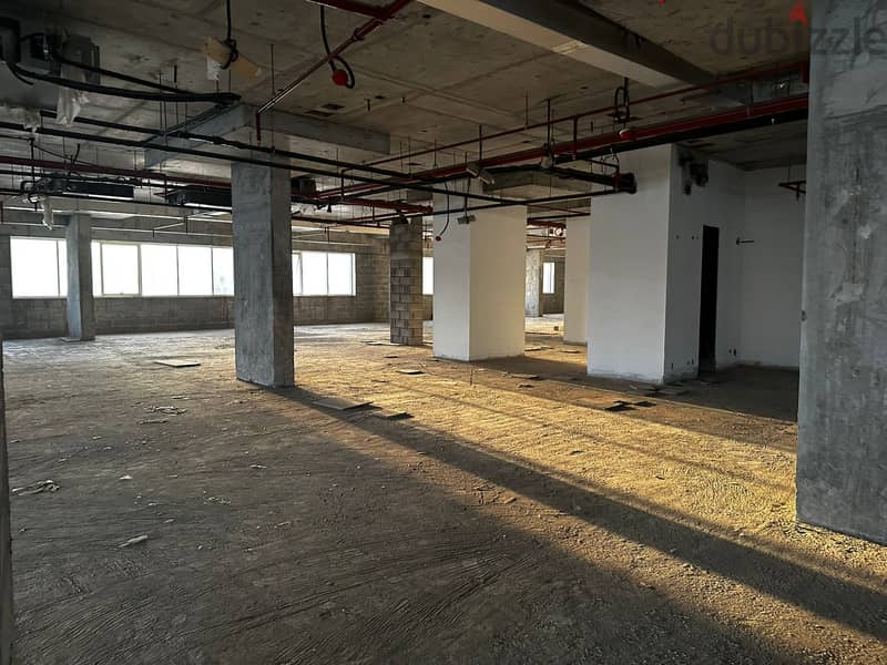 Showroom & Commercial Floors for Rent - Barka Tower 3