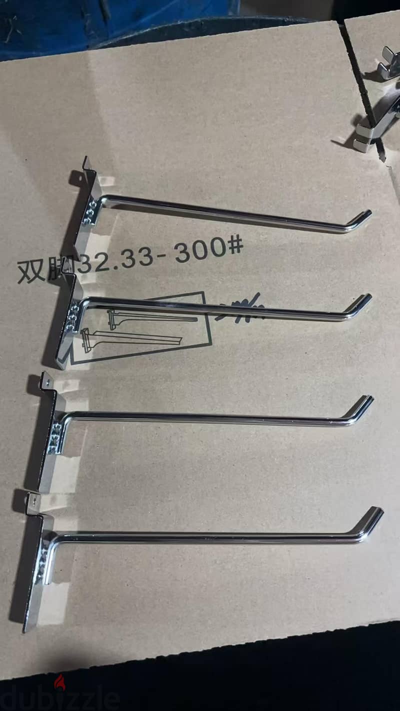 Slatboard hooks and accessories 4