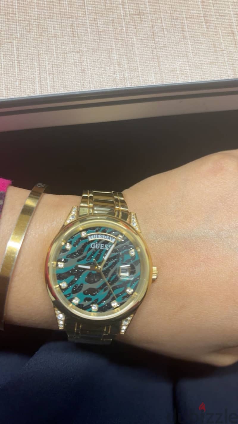Guess watch authentic 1
