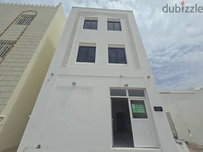 مبني للايجار مطرح قريب قصر العلم/Building for rent in Muttrah, near Al Alam Palace