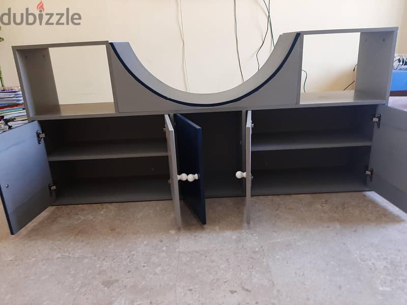 Book shelf /storage shelf 1