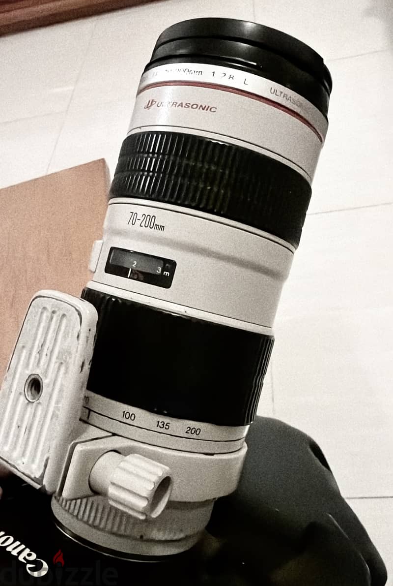 Canon EF 70-200mm f/2.8L IS I USM Lens 1