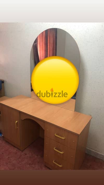 Used dressing table