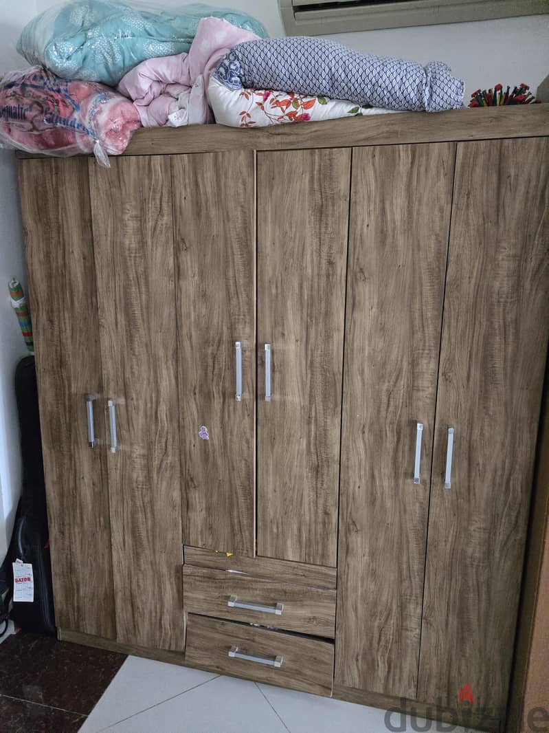 wardrobe 1
