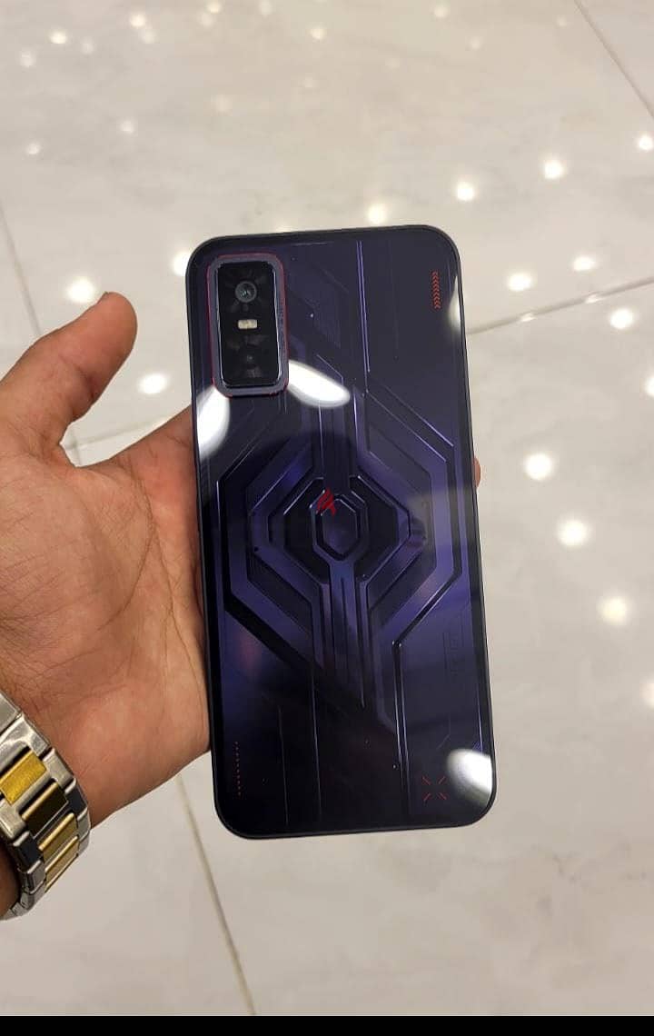 infinix gt 30 pro.  12+12/512 GB. 9