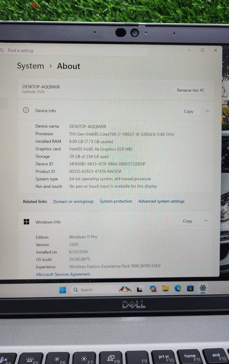 Dell latitude 5520 i7-11th 3.00Ghz  4gb iris xe graphics 2
