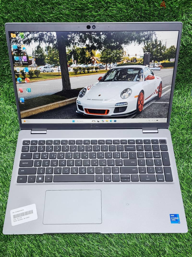 Dell latitude 5520 i7-11th 3.00Ghz  4gb iris xe graphics 5