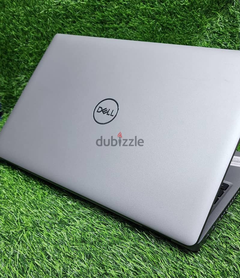 Dell latitude 5520 i7-11th 3.00Ghz  4gb iris xe graphics 7