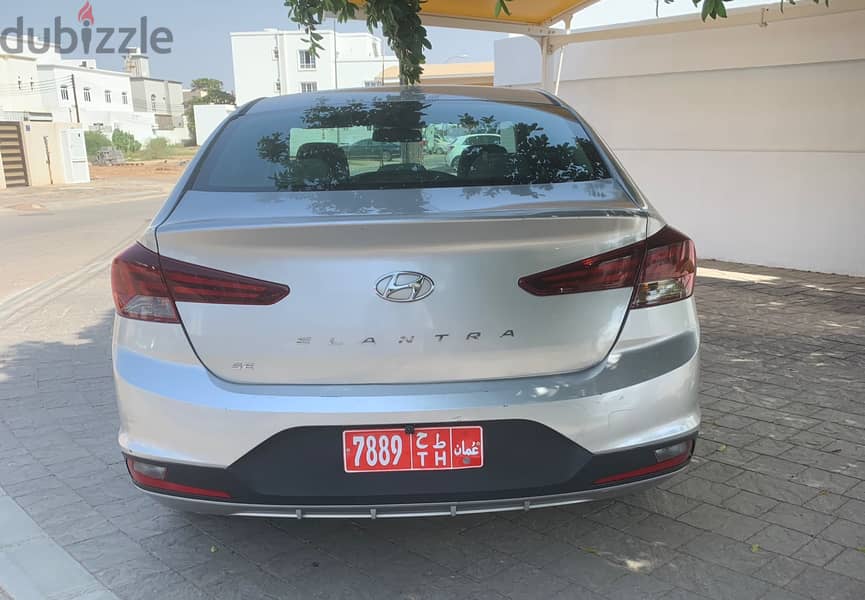 Elantra 2019 5