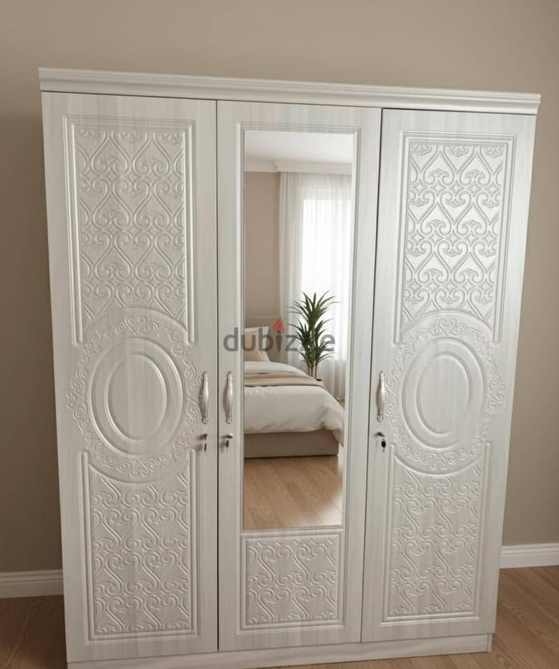 sale of 3 door cabinet 3