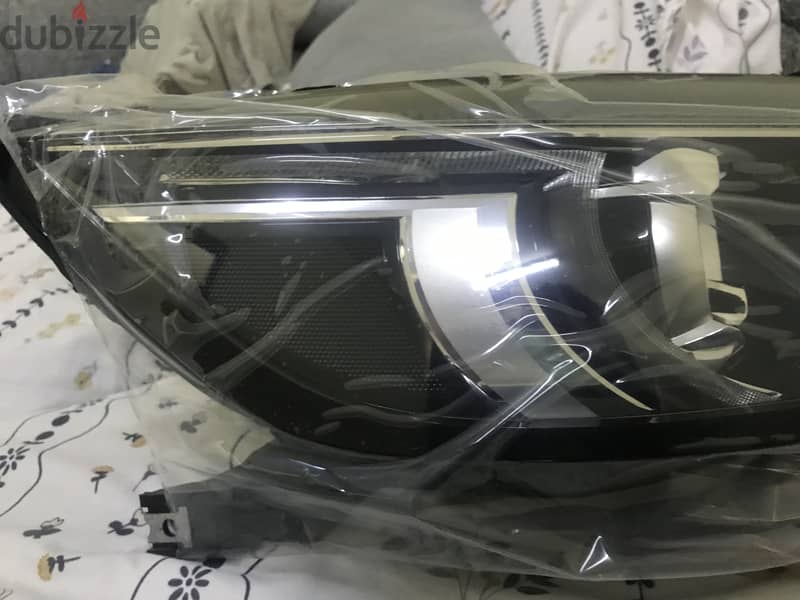 Left side MG6 headlight 3