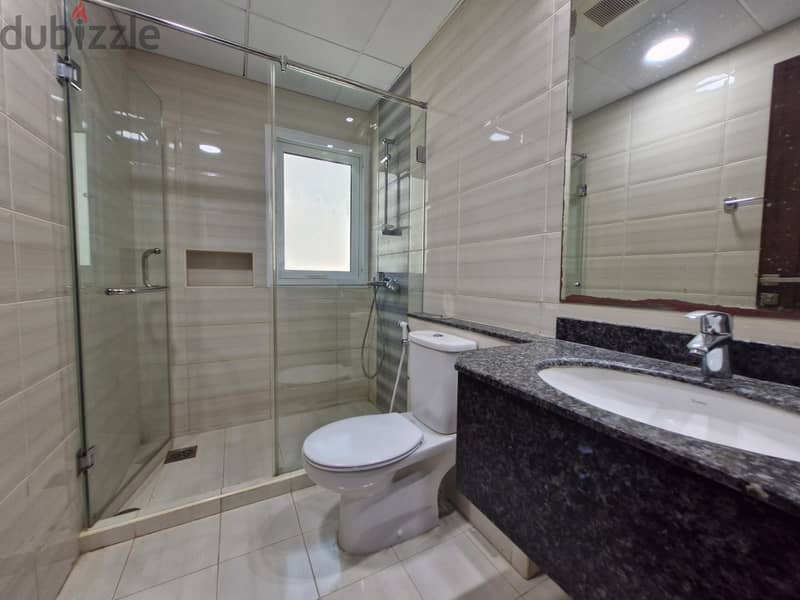 2 bedroom apartment in ruwi  near oman commercial center 2