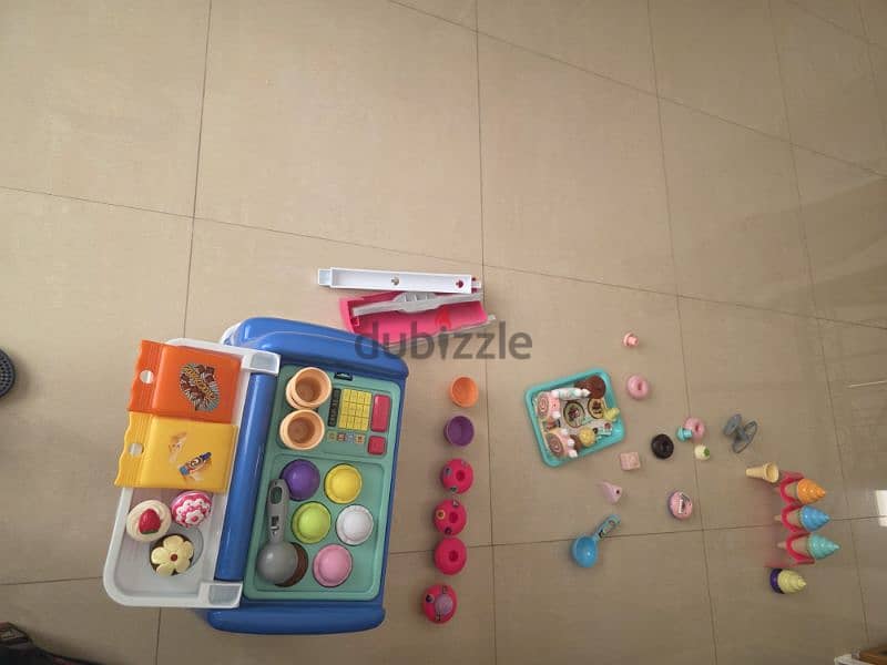 IceCream Truck Toy 3