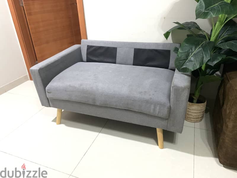 5-Seater Sofa for Sale – in Good Condition 7