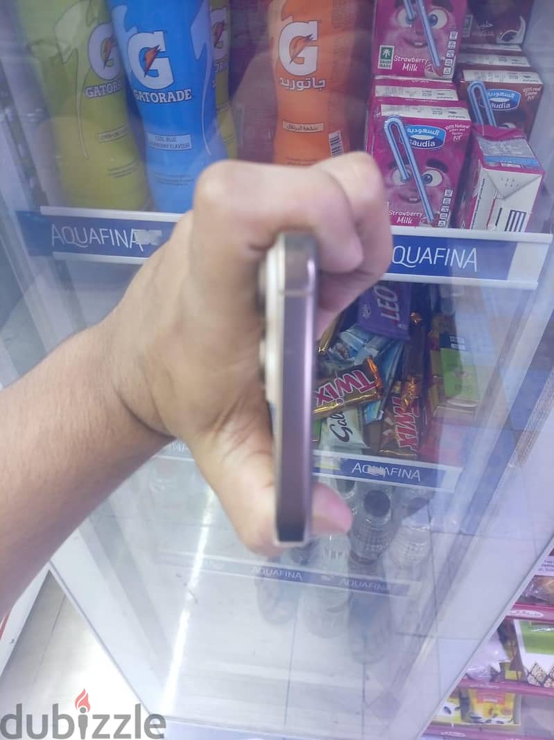 apple i phone 16 pro max 1