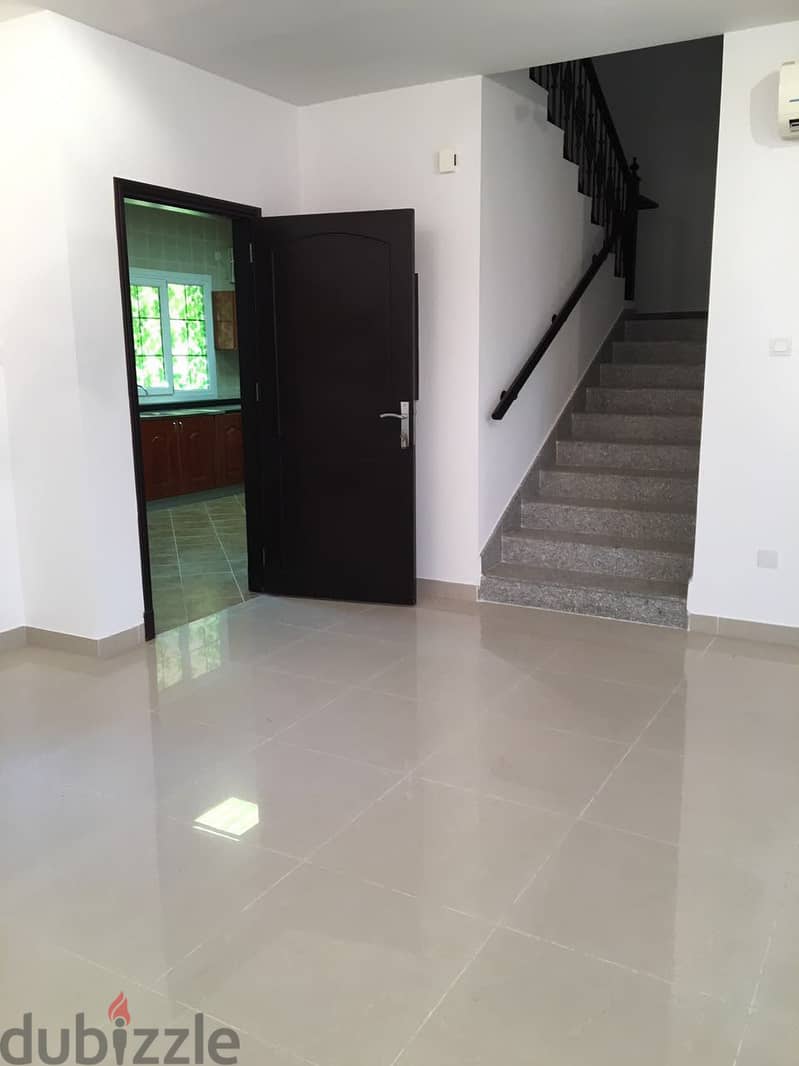 4+1 Villa for Rent in Al Khoud UMV21 15